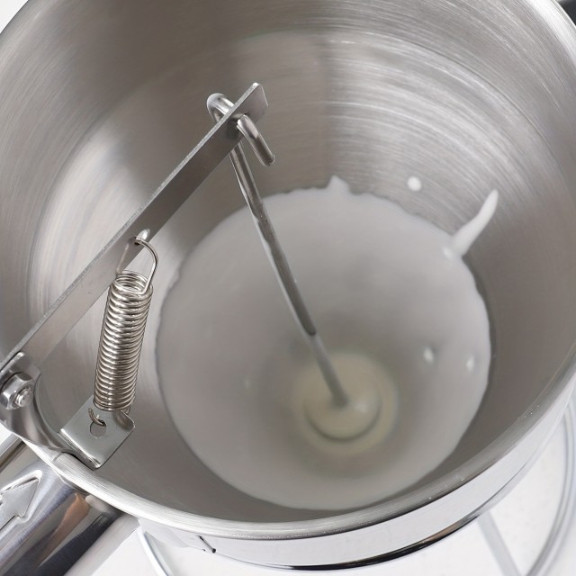 Kovinski lijak za enostavno vlivanje voska 1.2L