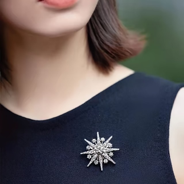 Elegantna osmerokotna zvezda broška z bleščečimi kamni 2 barvi 