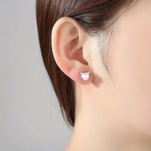 Prikupni vtični uhani z mačjo glavo