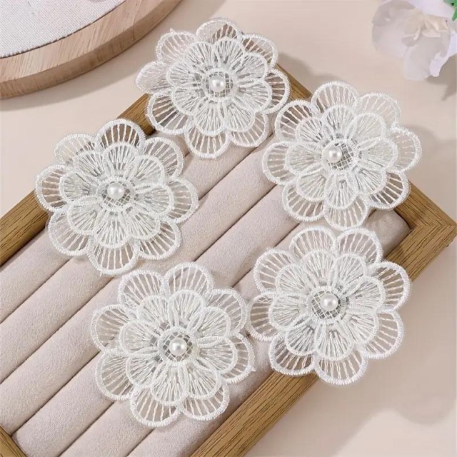 Komplet 5 čipkastih lasnih sponk v obliki rožice