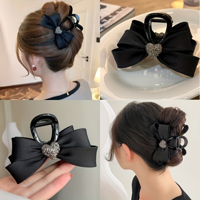 Prikupna sponka za lase s pentljico in srcem