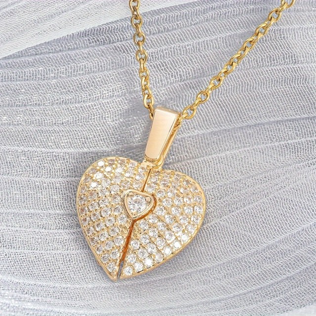 Personalizirana ogrlica z odpirajočim srcem in gravuro po vaših željah