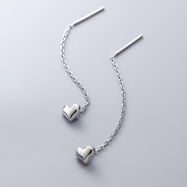 Elegantni uhani obliki srca z resico nerjaveče jeklo