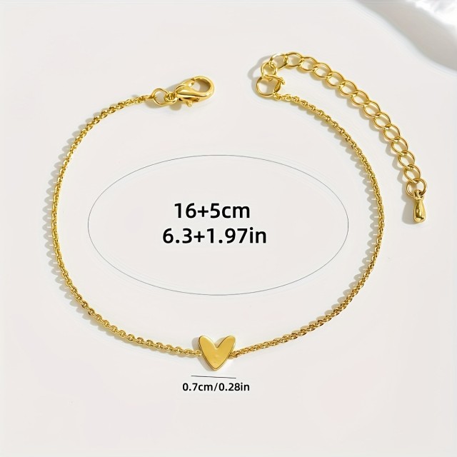 Preprosta zlata zapestnica s srcem