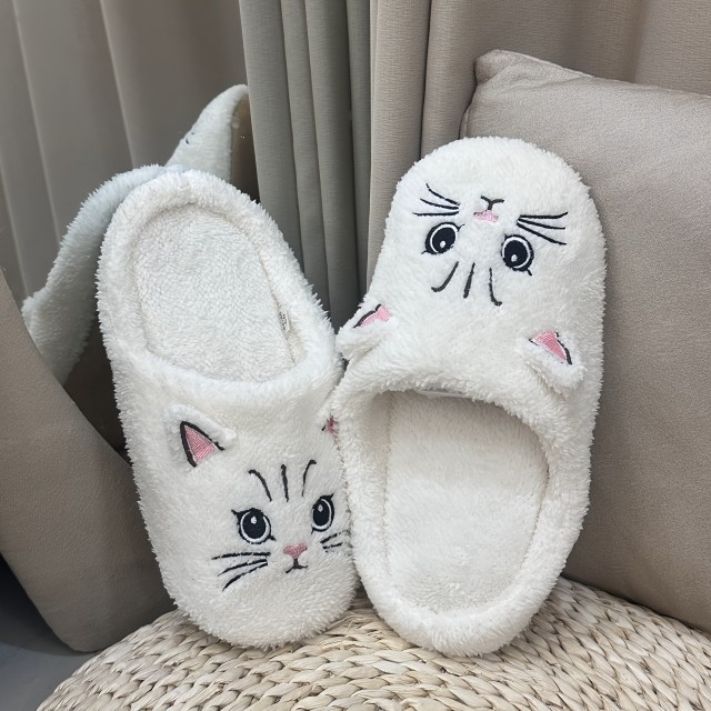 Prikupni ženski hišni copati z belo mucko