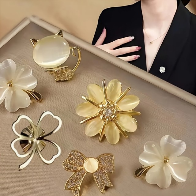 Komplet 6 elegantnih minimalističnih brošk