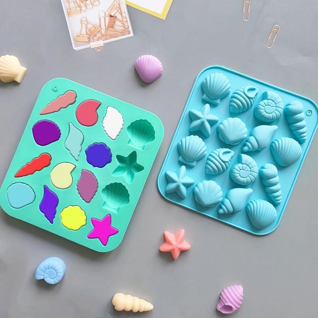 3 kosi silikonskih modelov v obliki morskih živali