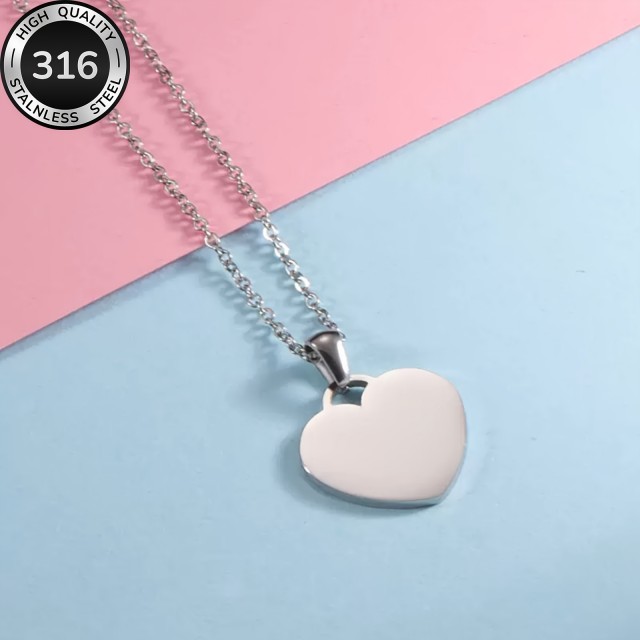 Personalizirana ogrlica z obeskom srca in gravuro po želji 