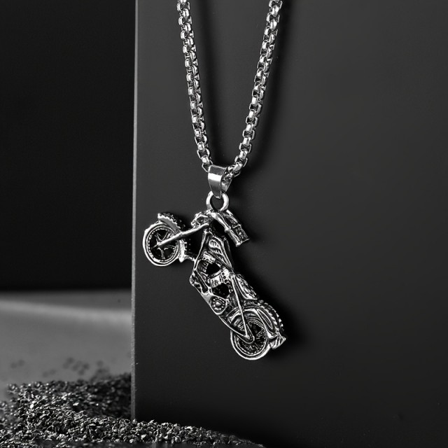 Moška verižica z obeskom motorja