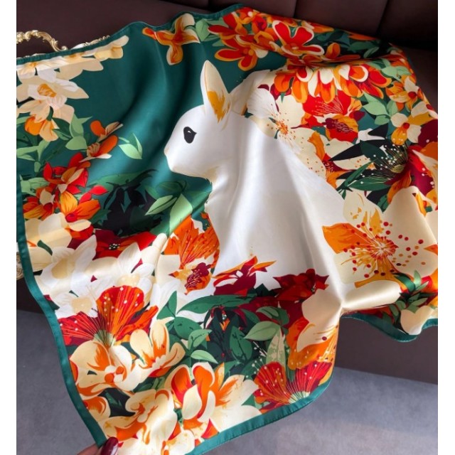 Elegantna ženska rutka s pisanim potiskom 