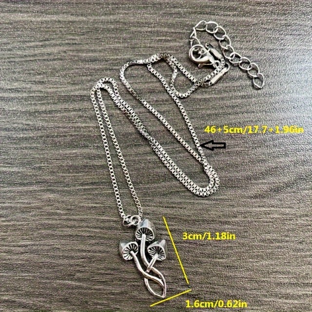 Vintage boho verižica z obeskom treh gob