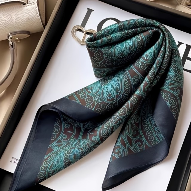 Elegantna ženska ruta z vintage dizajnom modre barve