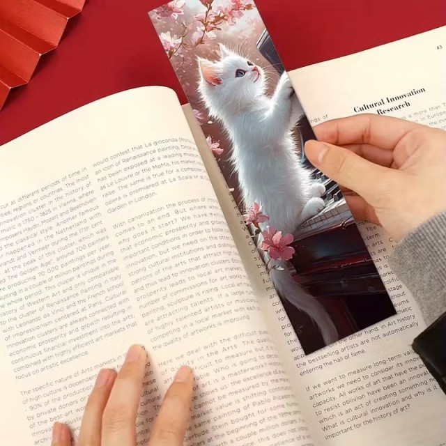 Čudovit komplet 32 knjižnih kazal z mačjimi motivi