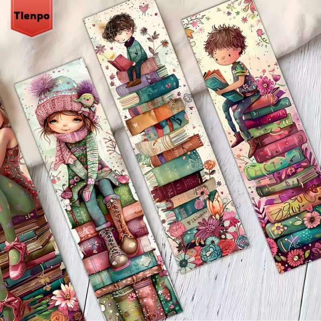 Komplet 32 zaznamkov za knjige z motivom fantka in punčke 