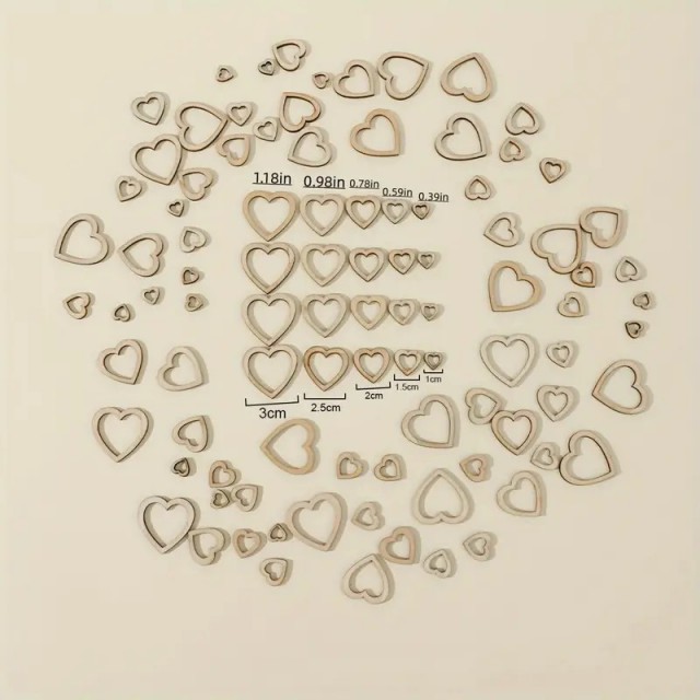 Komplet 100 srčkov za dekoracijo