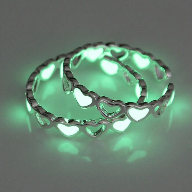 Komplet 3 prstanov svetijo v temi 