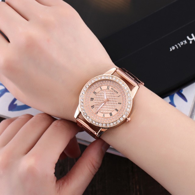 Modna kovinska ura – rose gold eleganca + GRATIS orodje za krajšanje paščka