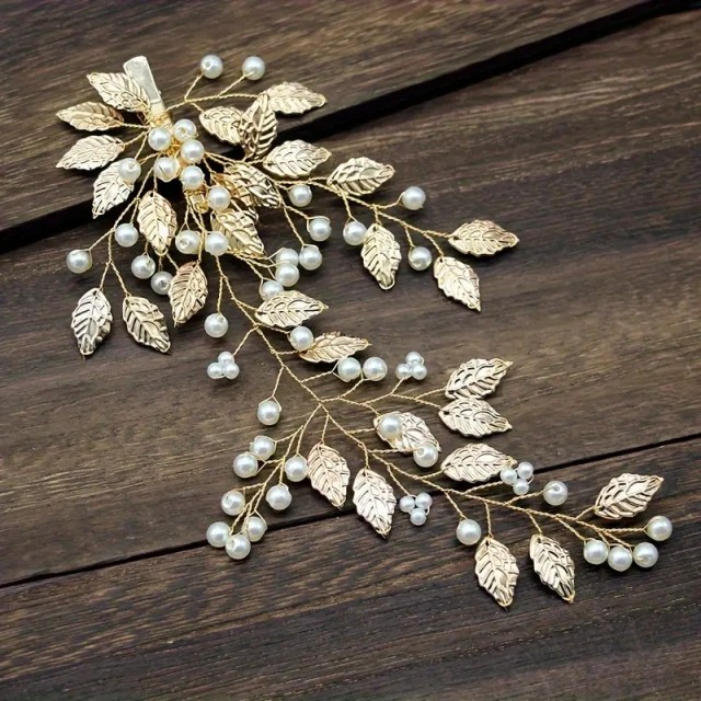 Čudovita lasna sponka v zlati barvi z listki in perlami