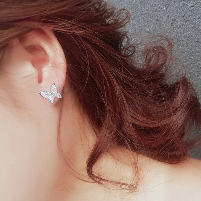 Uhani metuljčki srebrne barve, 2 možnosti nošenja