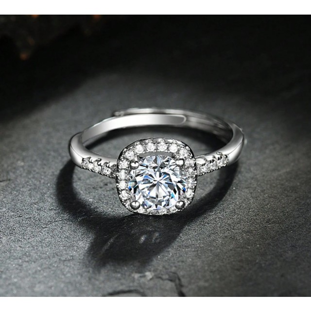 Eleganten nastavljiv prstan za ženske s cirkoni