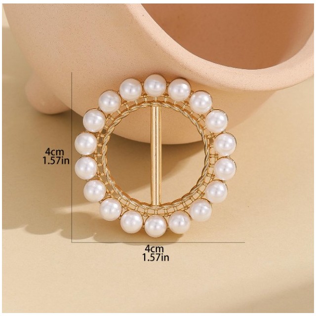 Elegantna okrogla sponka za rutko ali šal 