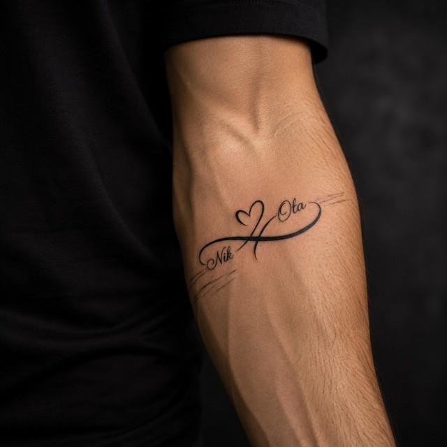 Personalizirana tattoo nalepka z vajinim imenom