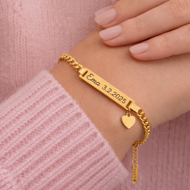 Personalizirana zapestnica z obeskom srca in osebno gravuro