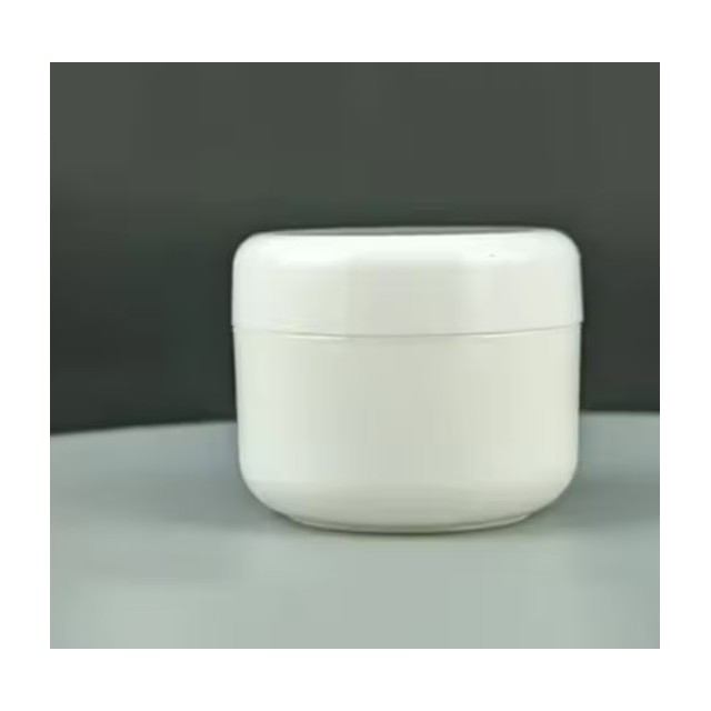 Bela plastična kozmetična posodica s kupolastim pokrovom - 50 ml