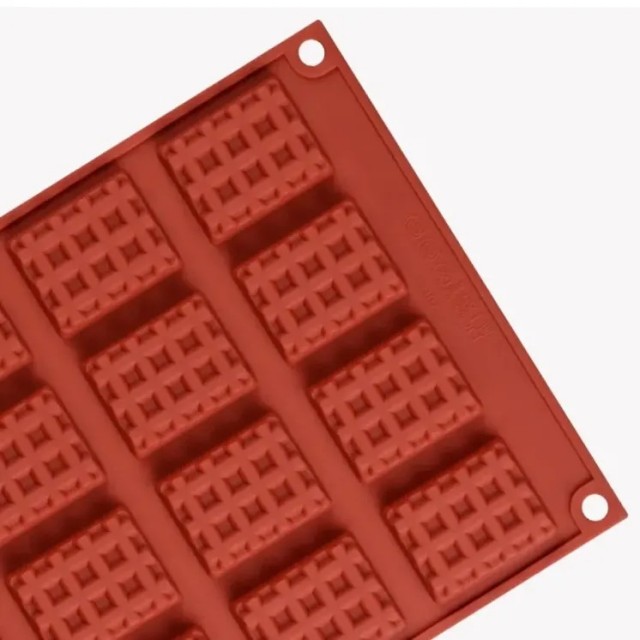 Silikonski kalup za izdelavo sveč in mil vaflji