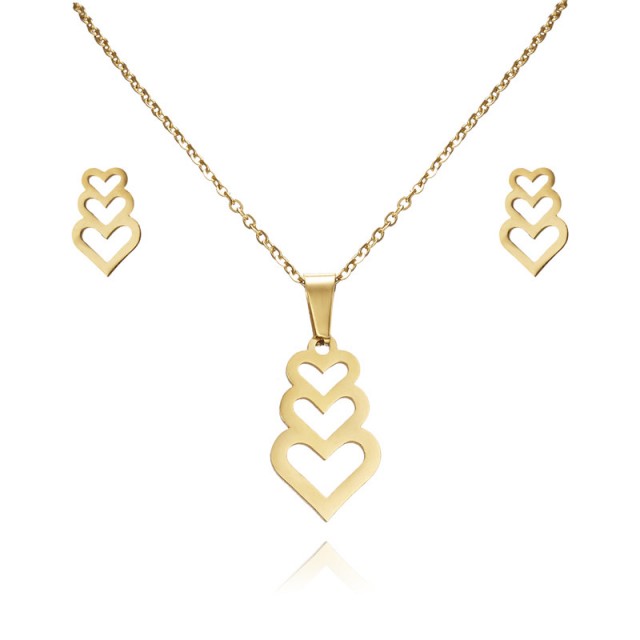 Komplet verižica z uhani srčki