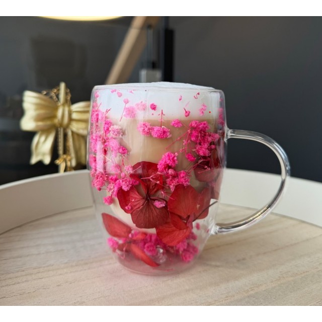 Termo kozarec s cvetjem v notranjosti – roza in rdeči cvetovi gipsofila in hortenzija, 300 ml