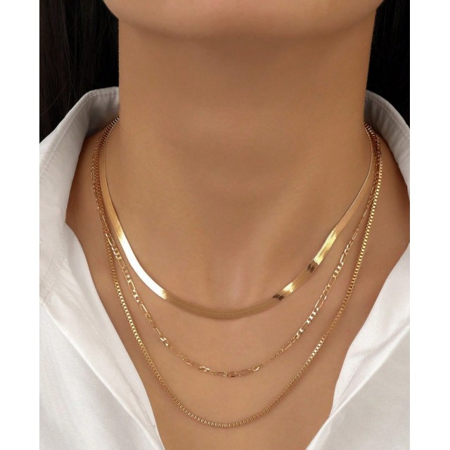 Tridelna ogrlica v zlati barvi