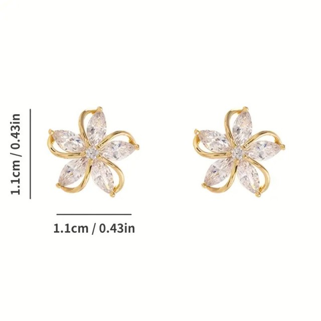 Manjši elegantni uhani rožice 3 barve