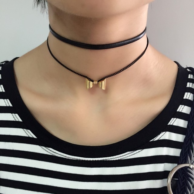 Verižica modna s črno pentljo