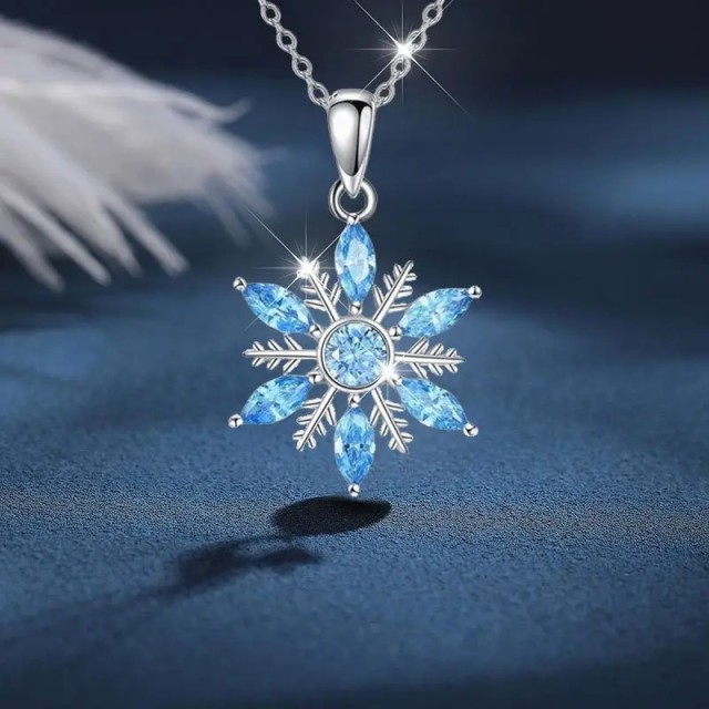 Elegantna verižica z modro snežinko