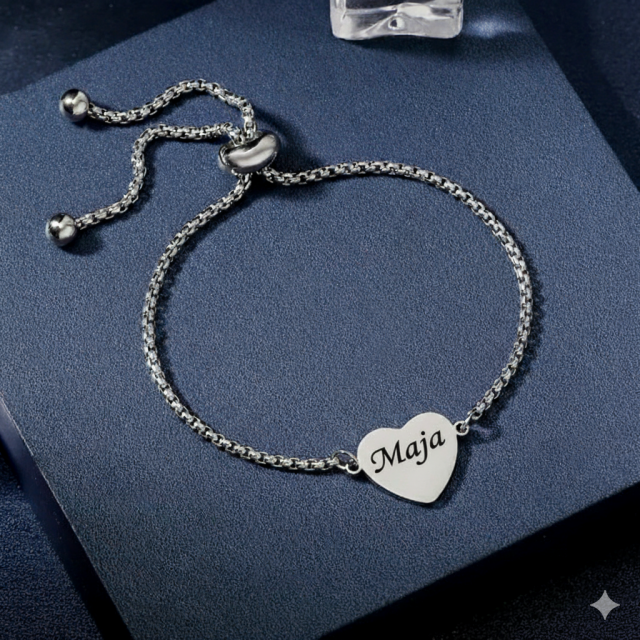 Personalizirana zapestnica s srcem in gravuro po želji