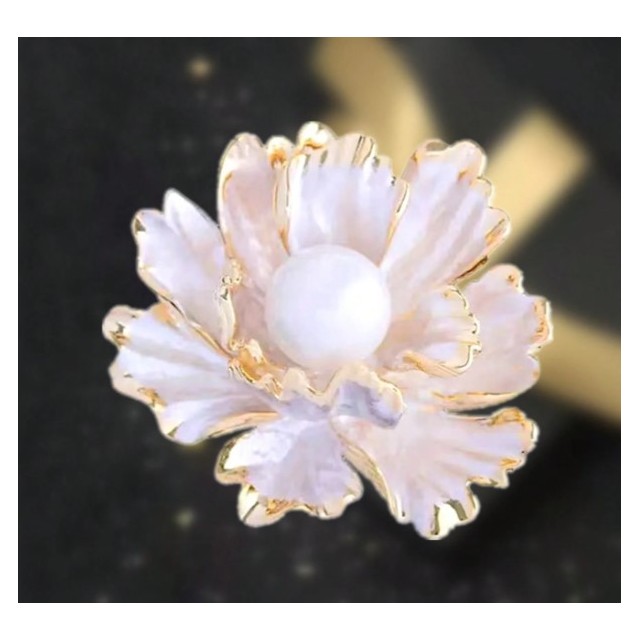 Elegantna ženska broška s 3D rožo