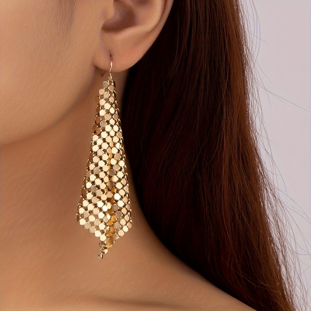 Zlati viseči uhani z mrežastim vzorcem