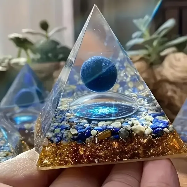 Orgonska piramida iz lapis lazulija 5cm