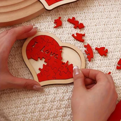 Mini romantična ljubezenska puzzle sestavljanka v obliki srca
