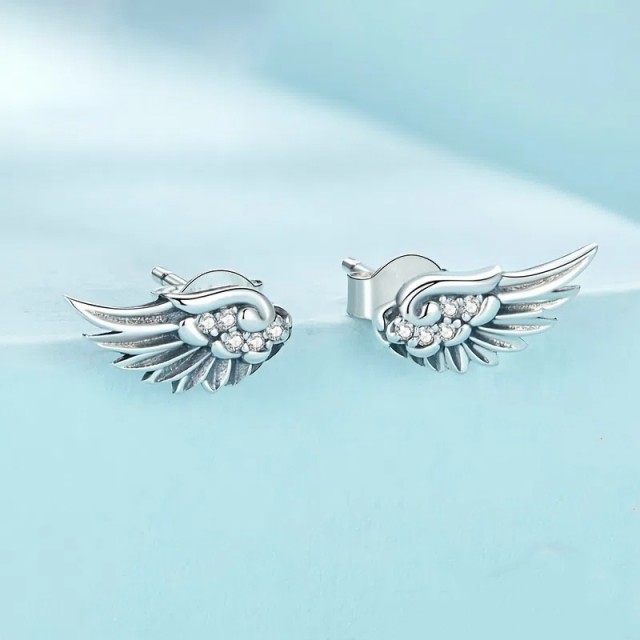 Elegantni uhani z angelskimi krili 