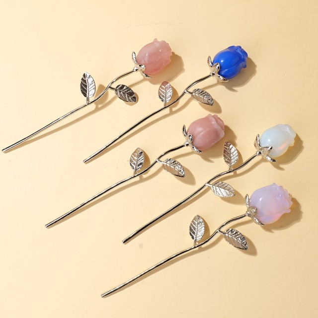 Dekorativna vrtnica iz naravnega kamna – Roževec (Rose Quartz)  
