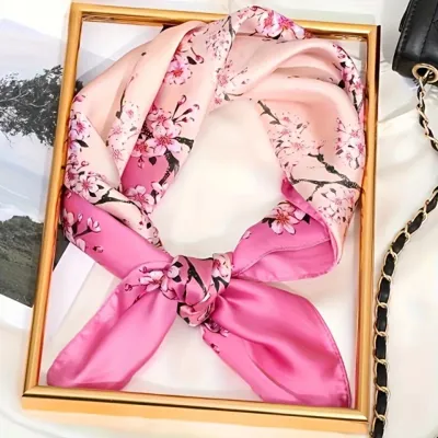Eleganten šal v boho slogu s potiskom rož