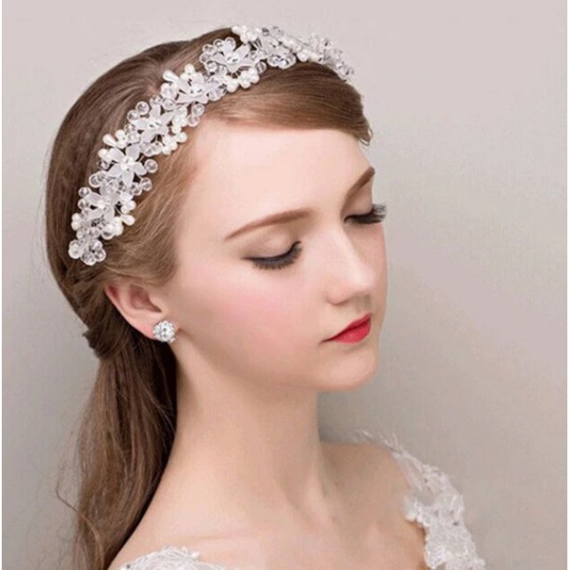 Poročna lasnica, z rožicami, bela