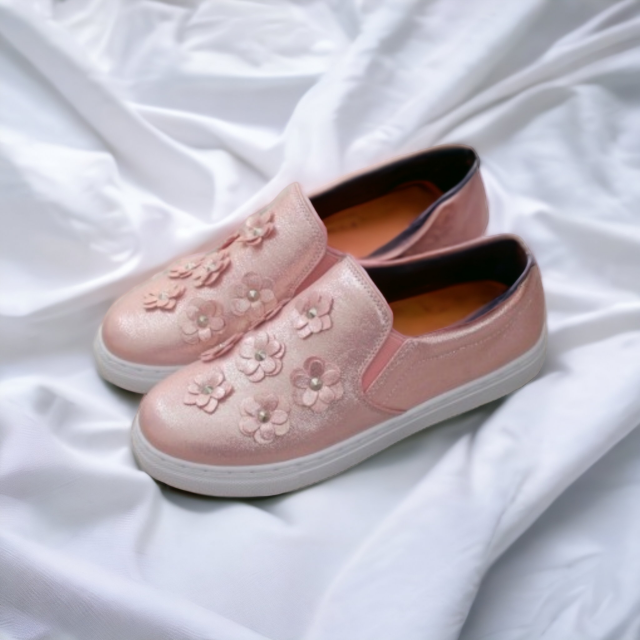 Čevlji nizki z rožicami pink AB-124 CHAMPAGNE