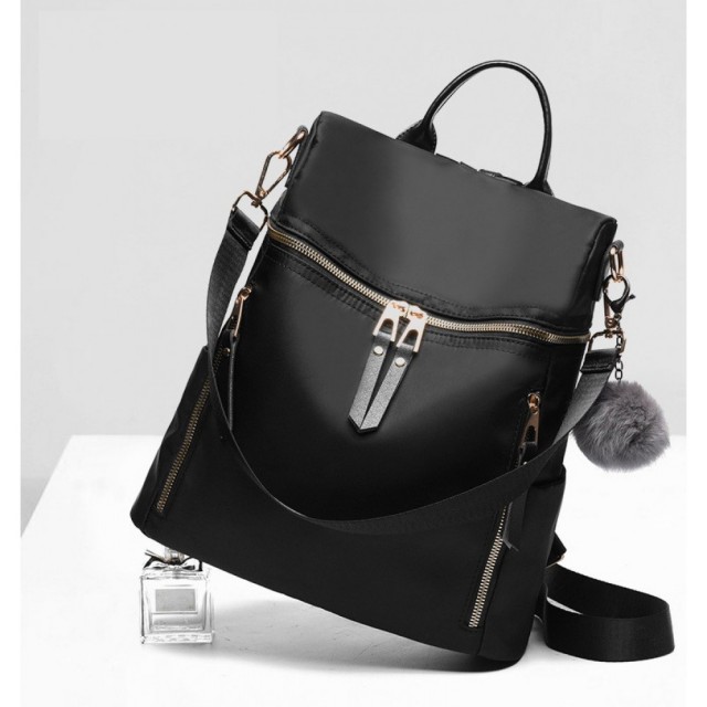 Modna torbica/nahrbtnik v črni barvi