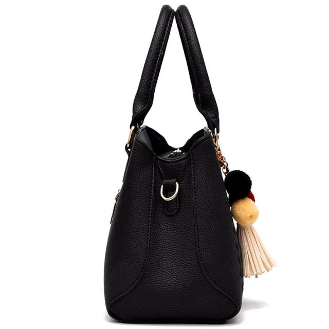 Ženska elegantna torbica v črni barvi T77