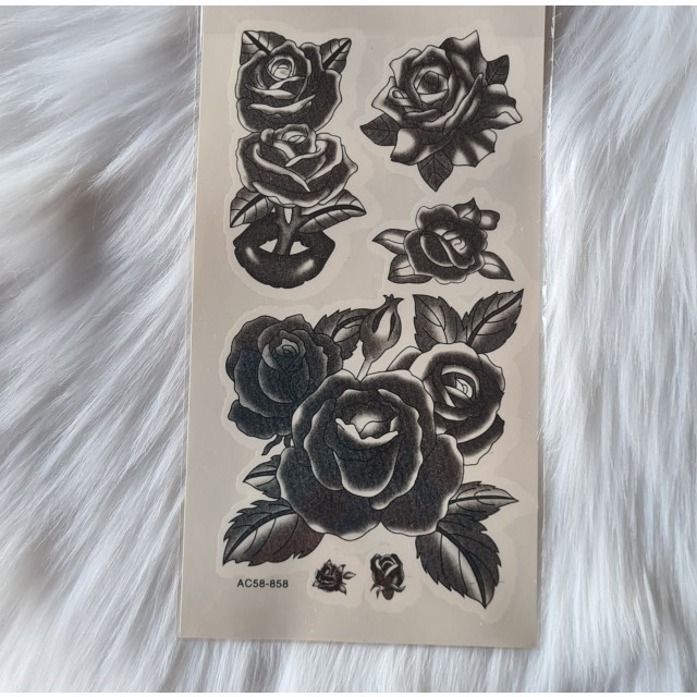 Komplet tatujev s črnimi vrtnicami