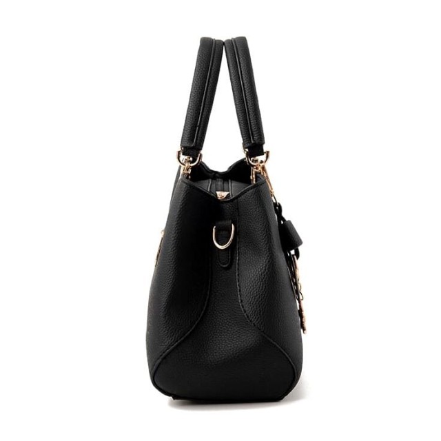 Ženska elegantna torbica v črni barvi T34
