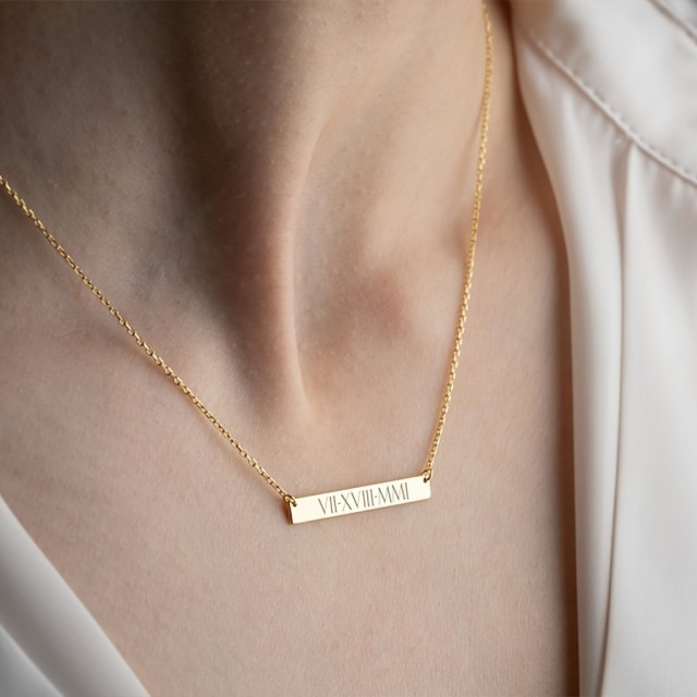 Personalizirana ogrlica s podolgovato ploščico in gravuro po želji